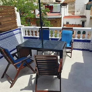 Private Townhouse With Roof Terrace Close To The Сasa de vacaciones